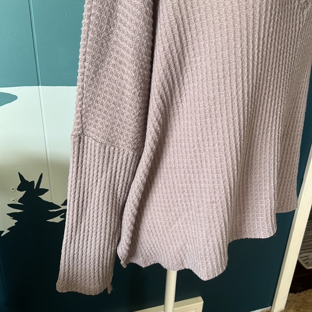 Slouchy V Neck Top - Picture 4 of 6